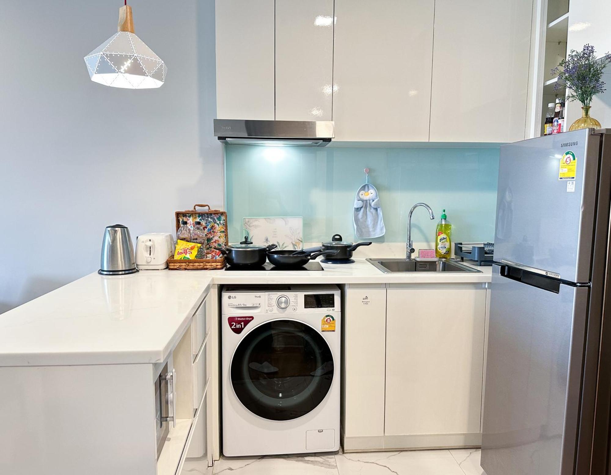 New & Cozy 2 Bedroom @ The Astra Sky River Chiang Mai Buitenkant foto